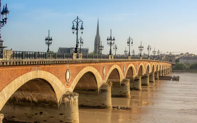 Pont de Pierre