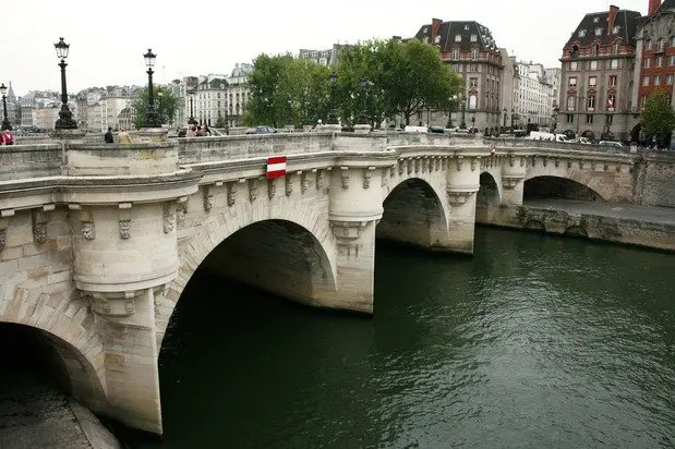 The Pont-Neuf