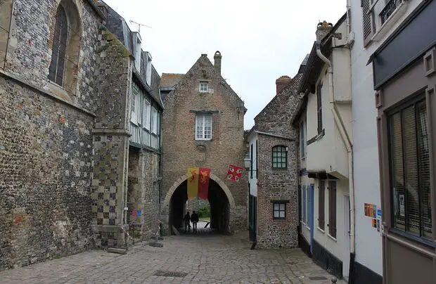 Nevers Gate, Saint-Valery Old Town