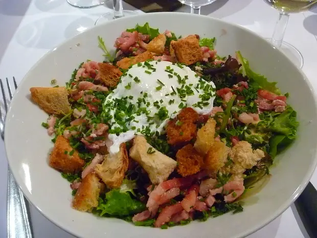 lyonnaise salad