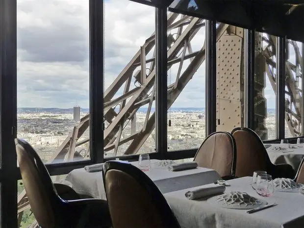 Le Jules Verne - Torre Eiffel