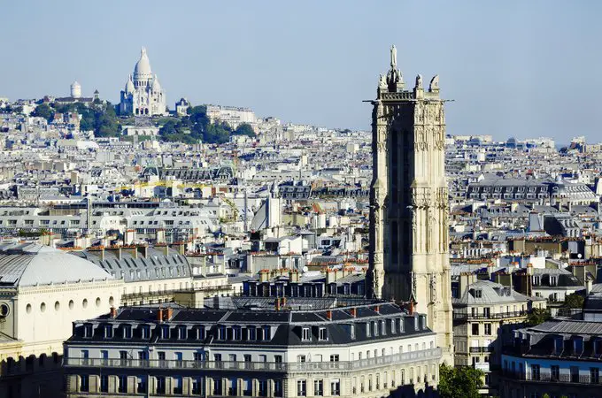 Vue sur la Tour Saint Jacques