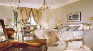 The 9 Most Expensive Hotels In Paris From 4 500 To 20 000 A Night Area Champs Élysées