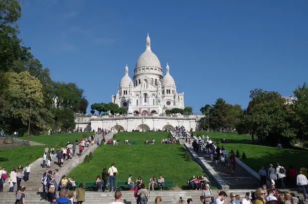 Die atemberaubende Basilika Sacre Coeur