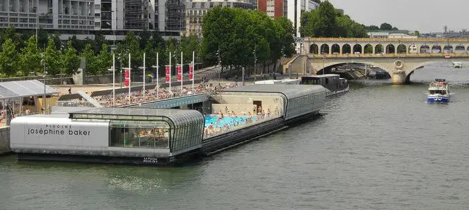 Piscine Joséphine Baker