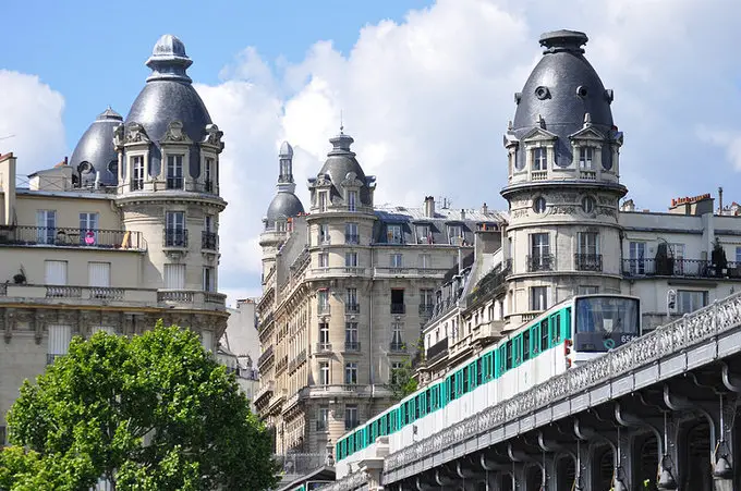 metro aereo paris