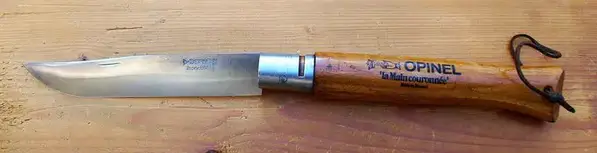 Un couteau Opinel