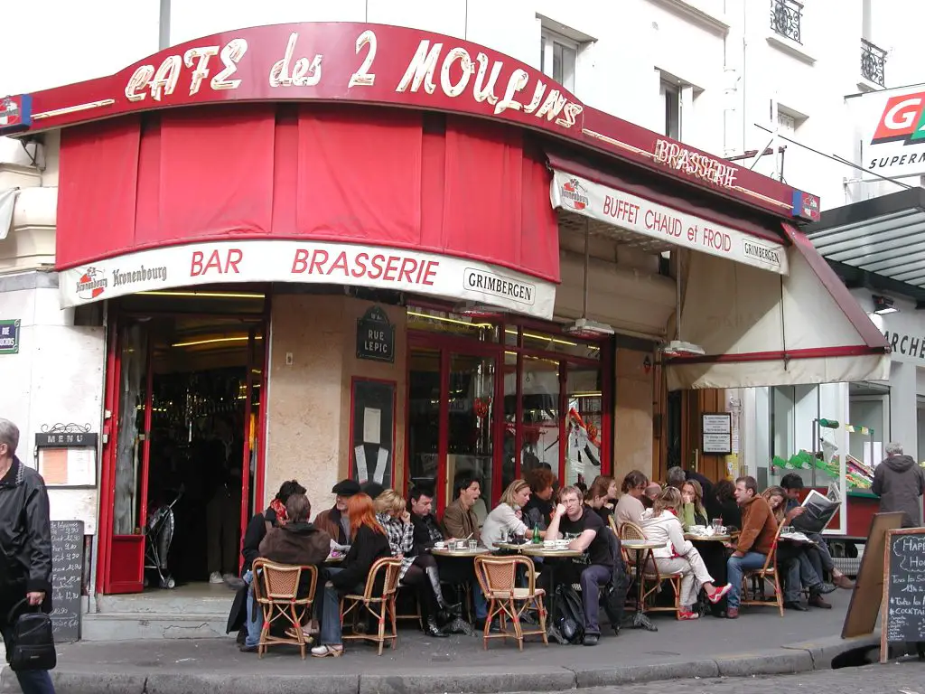 café des deux moulins 