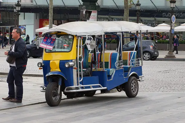 Paris tuk tuk tour