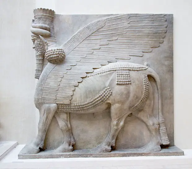 Taureau androcéphale ailé, mesopotamie