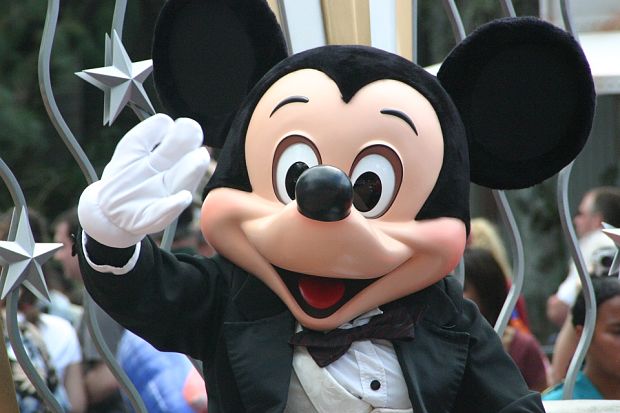 Mickey Mouse parcs Disneyland Paris