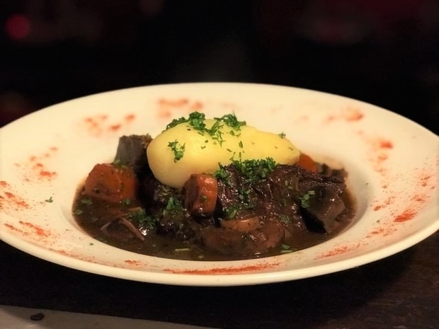 Chez Toinette Paris Boeuf Bourguignon