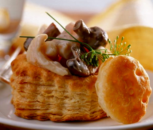 Des bouchées à la reine avec des champignons