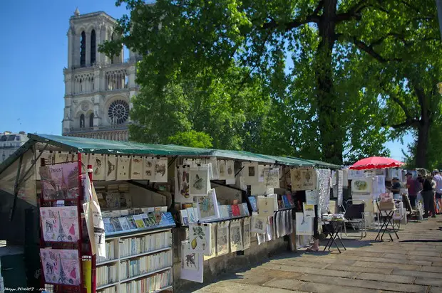 Rue bouquinistes