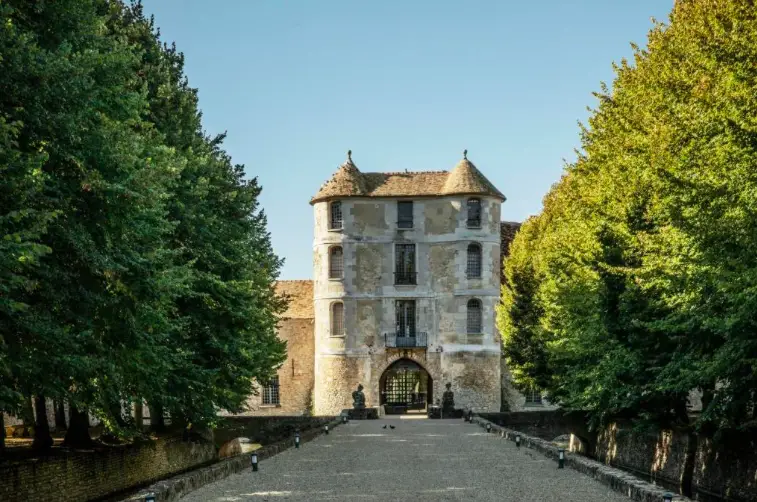 Le château Villiers-Le-Mahieu