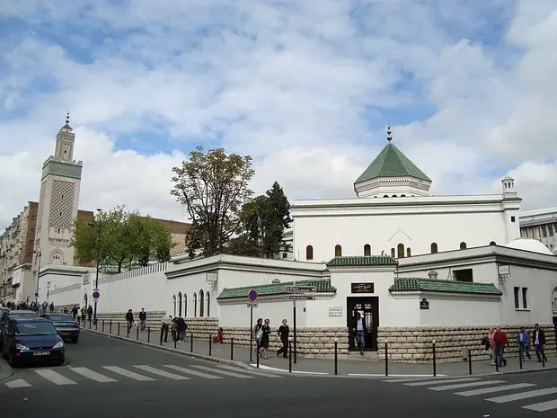Façade de la Grande mosquée de Paris