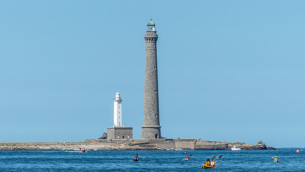 Phare et mer