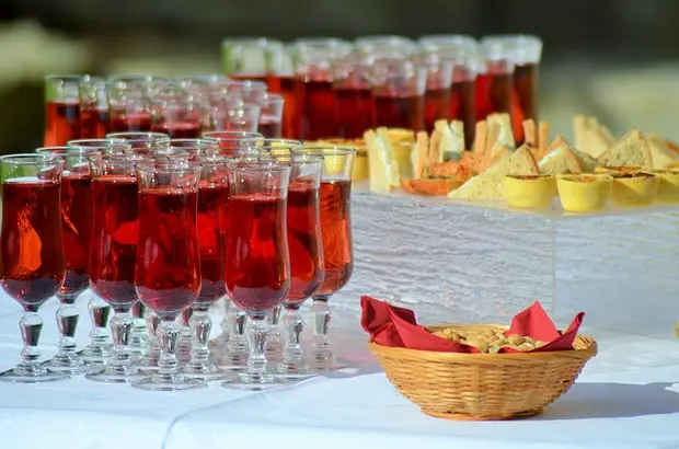 Verres de kir et apéritifs