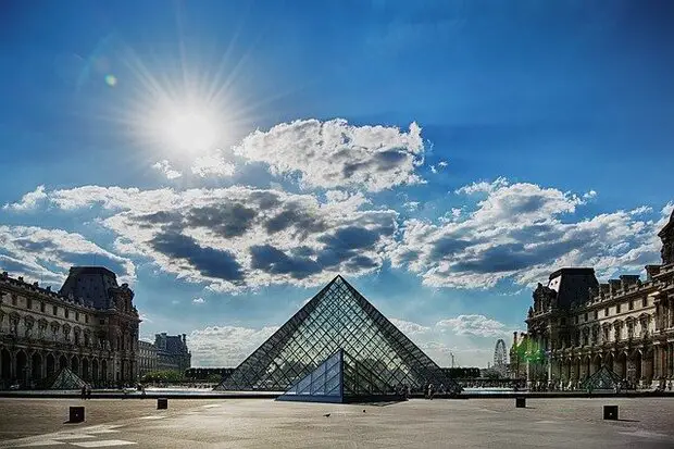 Louvre