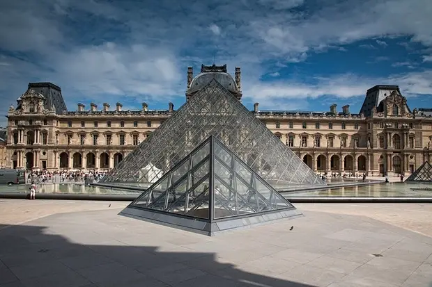 louvre museum