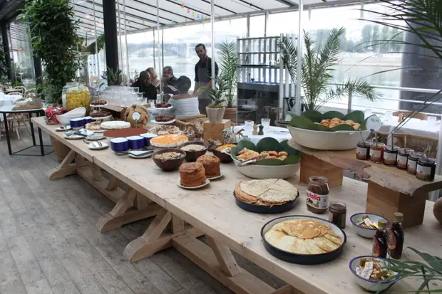 table du brun chez polpo