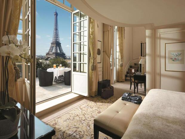 Chambre avec vue sur la Tour Eiffel Shangri-La