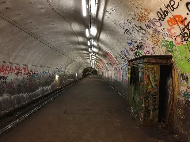Station de métro fantôme à Paris