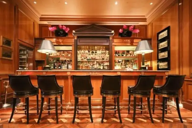 Bar au Four Seasons