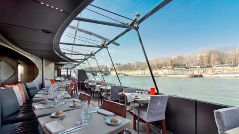 bateau parisien vu de l'intérieur