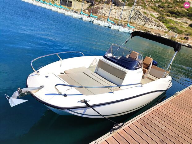 Bateau quicksilver tout équipé