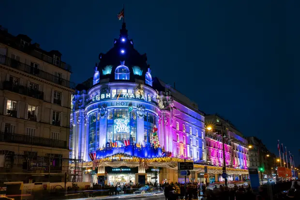 BHV Marais soir