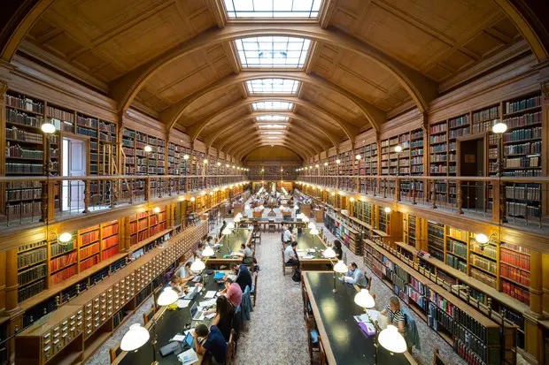 La bibliothèque de l'Hôtel de Ville