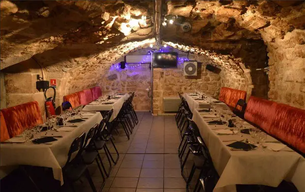 salle voûtée Au Bon Aloi