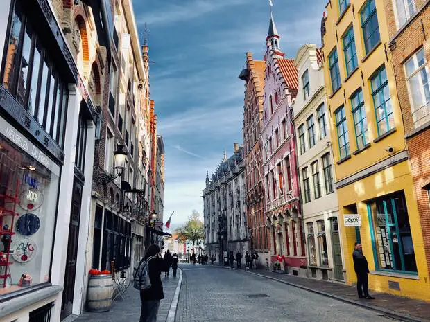 Une rue dans Bruges