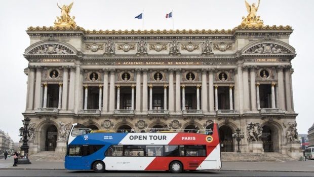 Bus tour