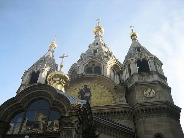 saint alexandre nevsky cathedral