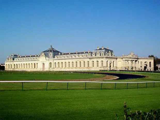 Les Grandes Ecuries du Château