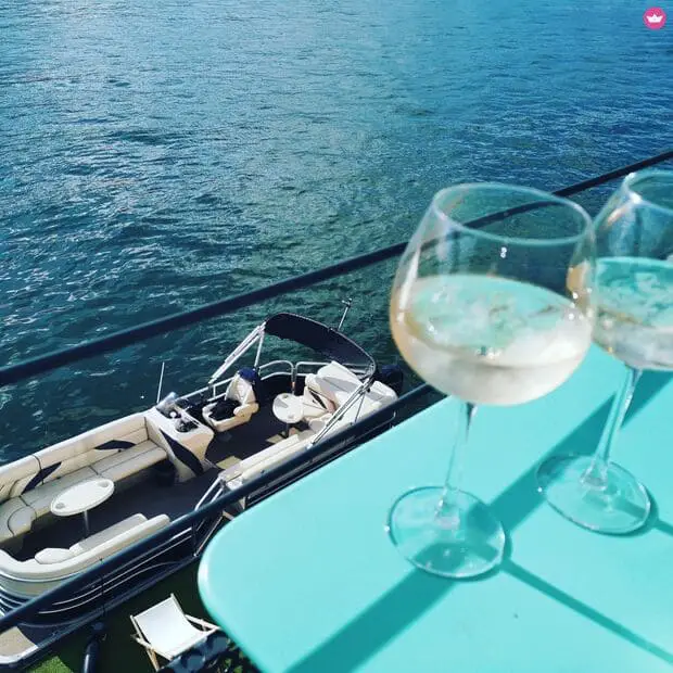 petit bateau sur la seine