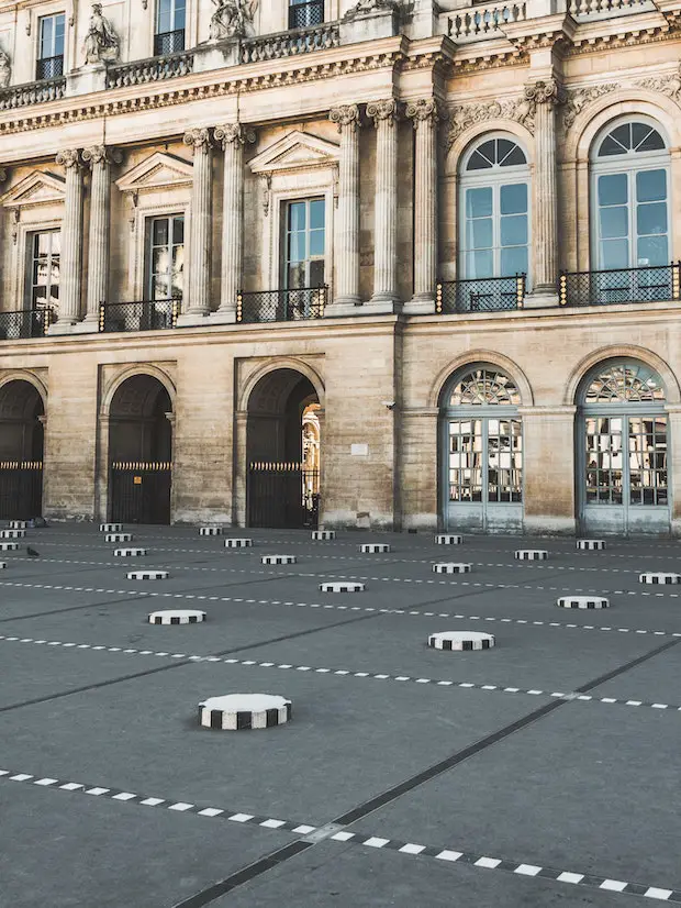 Colonnes de Buren