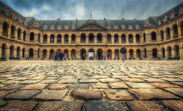 Cour des Invalides