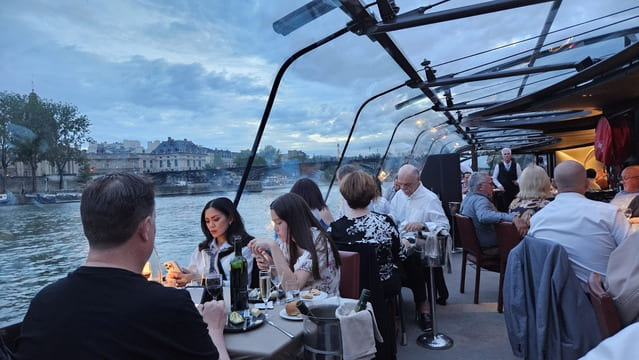 diner bateaux parisiens