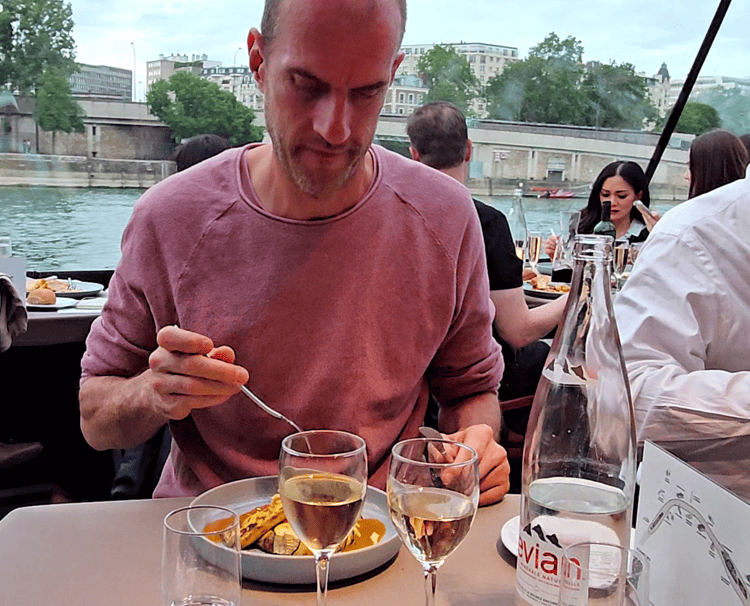 Dîner sur la croisière