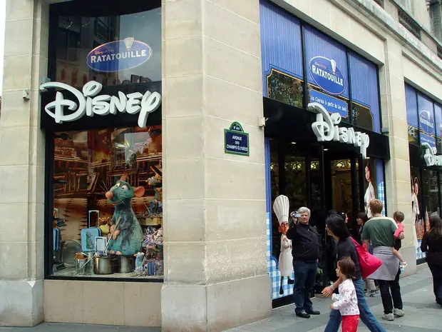 disney store champs elysees
