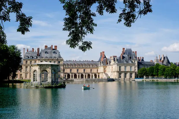 Etang aux carpes du château