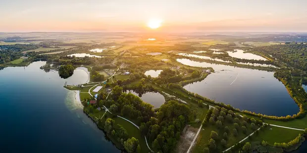 Photo panoramique de l'île de loisirs de Jablines-Annet