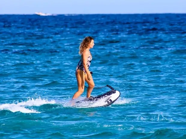 jet-surfing