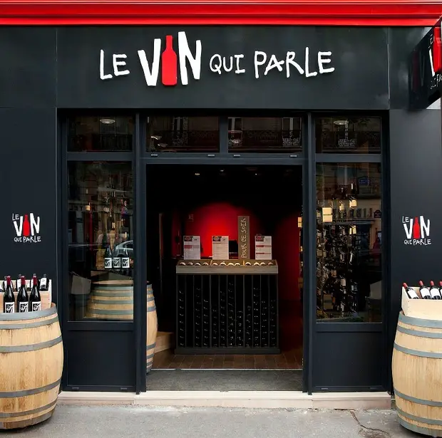 le vin qui parle front door