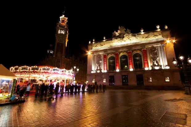 Place du Théâtre de nuit