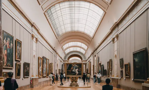 louvre intérieur