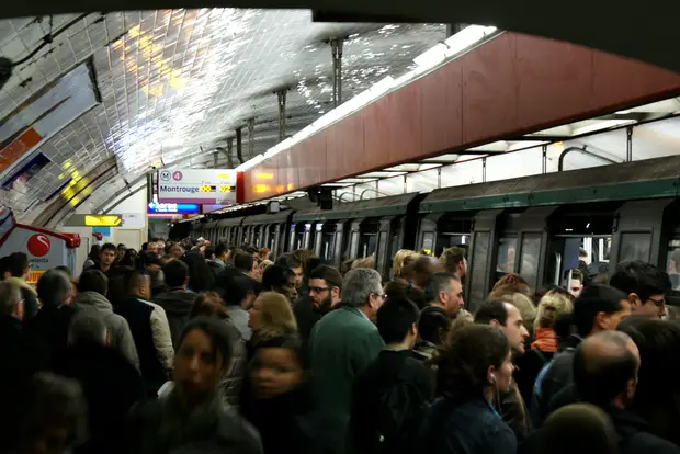 Metro heure de pointe